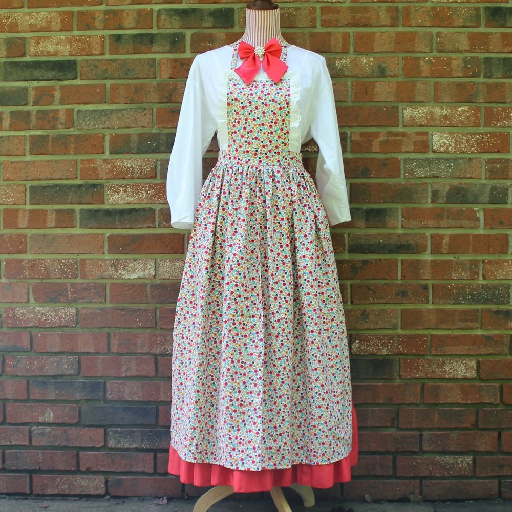 BIG CLEARANCE Pioneer or Mrs. Claus, Photo Prop, Festival or Parade 4-Piece SET